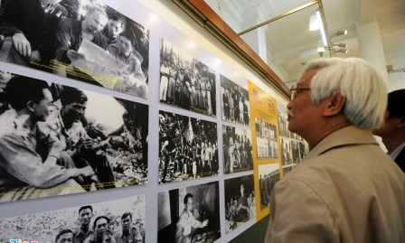 Exposición de bellas artes sobre héroes y generales renombrados de Vietnam