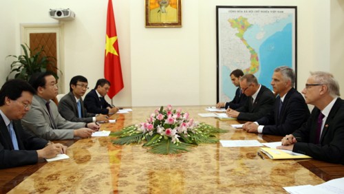 Fortalecen cooperación Vietnam y Suiza 