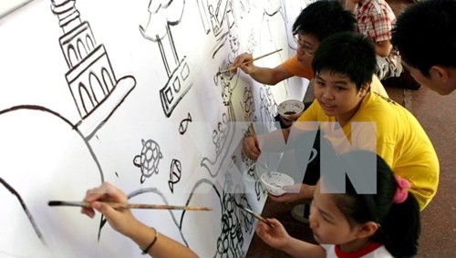 Certamen de dibujo “Amo a Hanoi – Ciudad de la Paz”