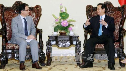 Recibe primer ministro de Vietnam al director de Banco Asiático y embajador de Dinamarca