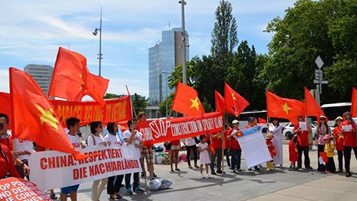 Marcha en Suiza en protesta contra acciones ilegales de China en Mar Oriental