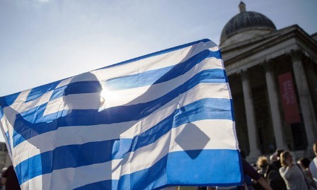 Declara Fondo Monetario Internacional salida griega de riesgos de quiebra