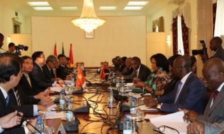 Vice primer ministro vietnamita concluye su visita oficial a Angola