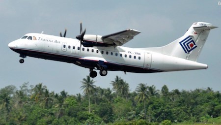 Encuentran restos del avión indonesio estrellado en Papúa 