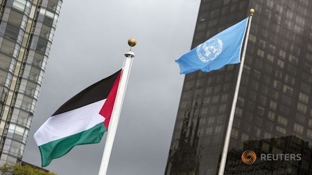 Ceremonia de izamiento de bandera palestina por primera vez en la ONU