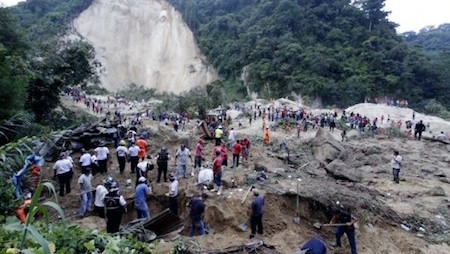 Aumenta número de víctimas de deslizamiento de tierra en Guatemala