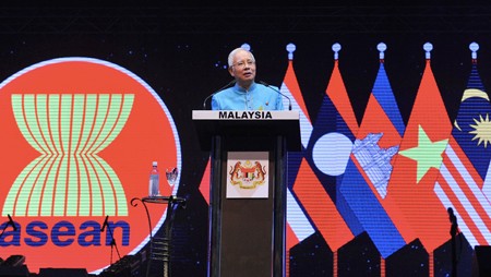 Comienza XXVII Cumbre de ASEAN su agenda en Malasia