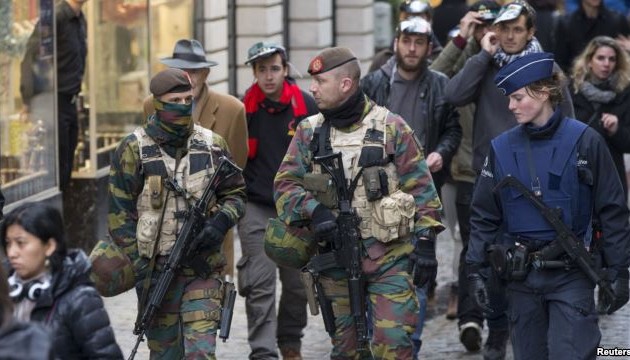 Francia y Bélgica impulsan operaciones de limpieza contra terroristas