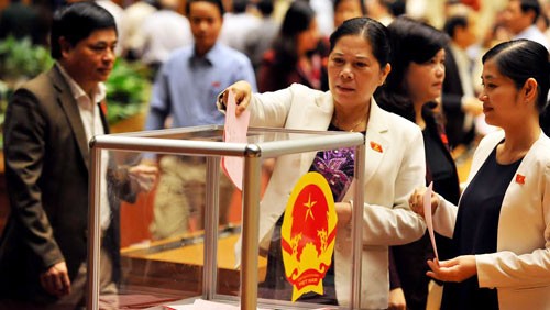Parlamento vietnamita fija fecha de elecciones legislativas en mayo de 2016