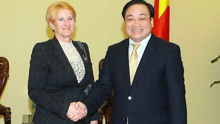 Vietnam y Eslovaquia impulsan relaciones de cooperación multifacética  