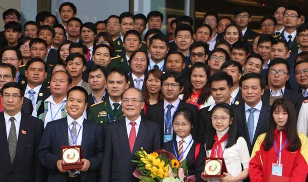 Elogian a jóvenes talentosos de Vietnam