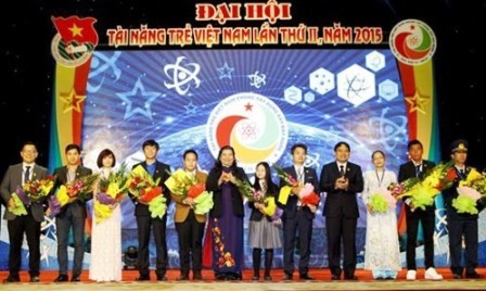 Inaugurado II Congreso Nacional de Jóvenes Talentosos de Vietnam 2015