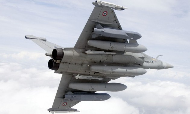 Francia y Alemania participan en lucha contra Estado Islámico en Irak y Siria