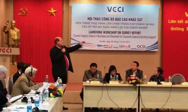 Realizan encuesta sobre integridad en comunidad empresarial de Vietnam