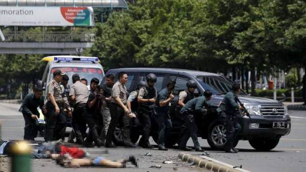 Condenas internacionales por cadena de atentados en Yakarta