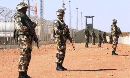 Argelia e Indonesia arrestan a 20 terroristas relacionados con el Estado Islámico