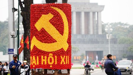 Política exterior del Partido Comunista de Vietnam defiende el beneficio supremo de la nación