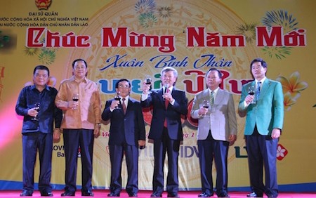 Vietnamitas en varios países celebran Año Nuevo Lunar 2016 