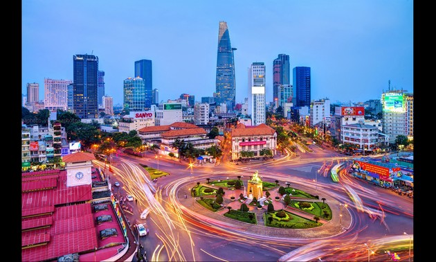 Vietnam continúa empresa de renovación integral y sincrónica  