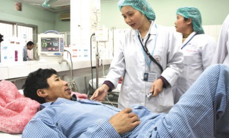 Vietnam incrementa precio de servicios médicos para promover seguro médico