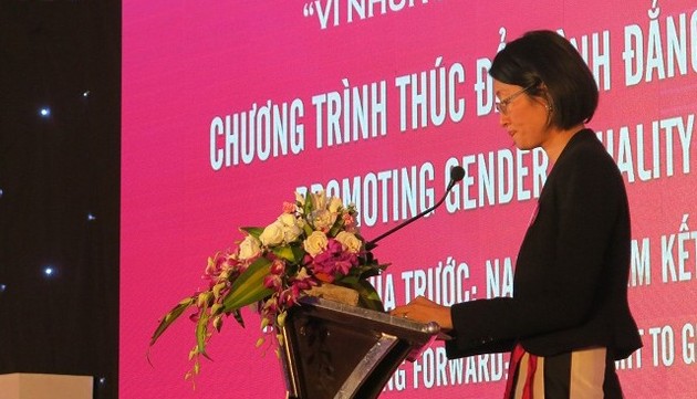 Hanoi toma iniciativas para incentivar la igualdad de género 