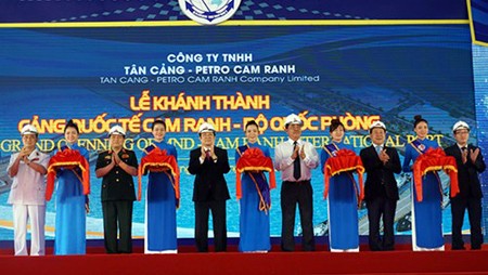 Inaugurado puerto marítimo estratégico en el centro de Vietnam