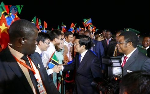 Llega presidente vietnamita a Tanzania