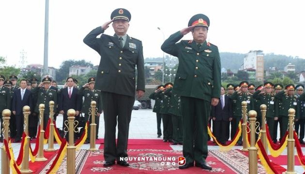Dialogan Vietnam y China sobre sus nexos amistosos y pacíficos en Defensa