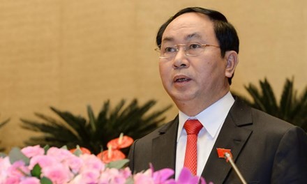 Nuevo presidente vietnamita visita y trabaja en Ninh Binh