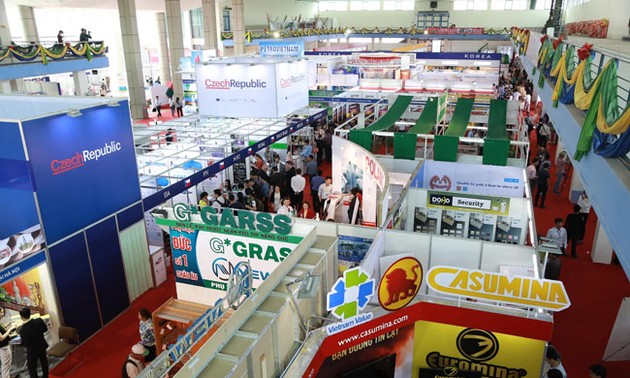 Cientos de empresas participan en Feria Internacional de Comercio de Vietnam