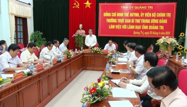 Dirigente partidista se reúne con autoridades de provincia de Quang Tri