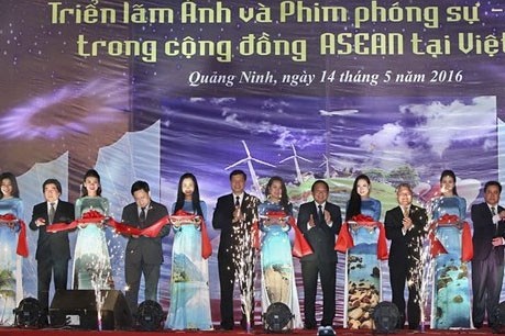 Inaugurada exposición sobre la Comunidad de ASEAN en Quang Ninh