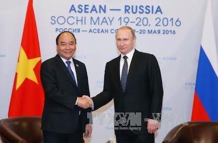 Vietnam y Rusia afianzan relaciones bilaterales 