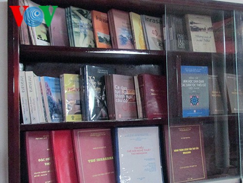 Biblioteca de Inrahani preserva valiosos libros de la etnia Cham