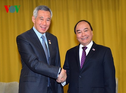 Premier vietnamita se reúne con homólogos de la Asean al margen de la Cumbre de Sochi