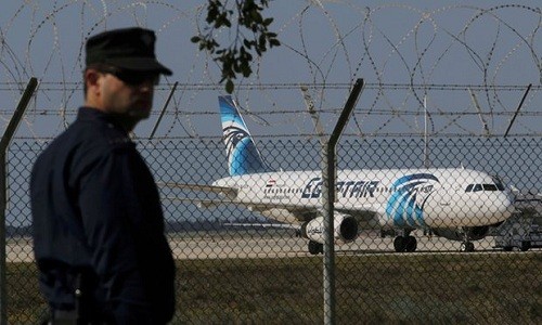 Dirigentes mundiales expresan condolencias por accidente del avión egipcio