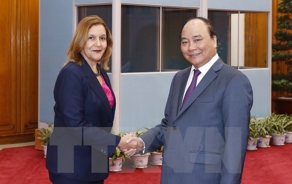 Alaba premier vietnamita cooperación con Cuba en ciencia-tecnología 