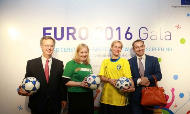 Celebran una Gala sobre la Eurocopa 2016 en Hanoi