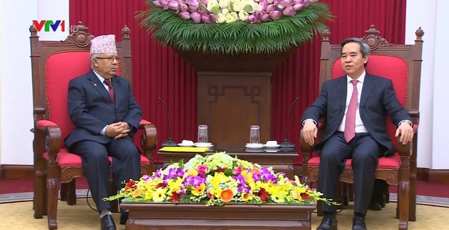 Estrechan lazos tradicionales entre Partidos Comunistas de Vietnam y Nepal