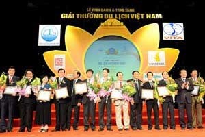 Honrarán empresas vietnamitas destacadas en turismo 