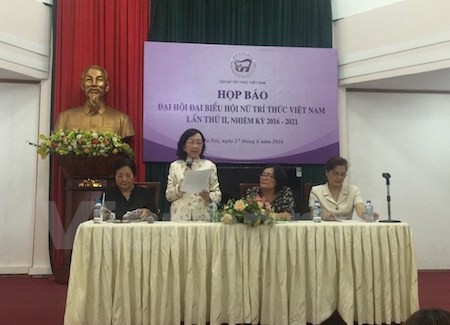 Mujeres intelectuales de Vietnam por fomentar su organización 