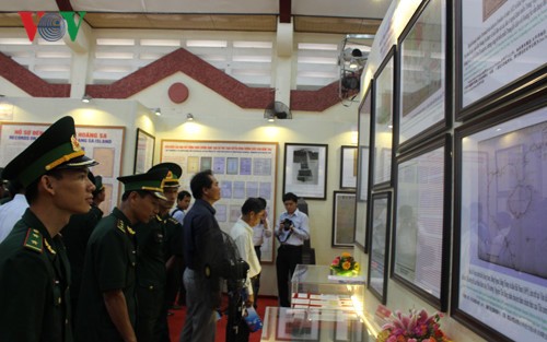 Llega a Kien Giang exposición sobre vietnamitas en Hoang Sa y Truong Sa