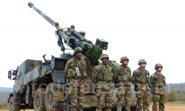Francia suministrará medios de artillería al ejército iraquí