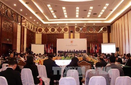 ASEAN refuerza relaciones con sus asociados 