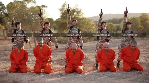 Estado Islámico difunde video de niños matando a 5 kurdos