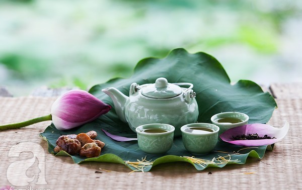 Vu Hoa Thao, conservador de marca de té de loto del Lago del Oeste