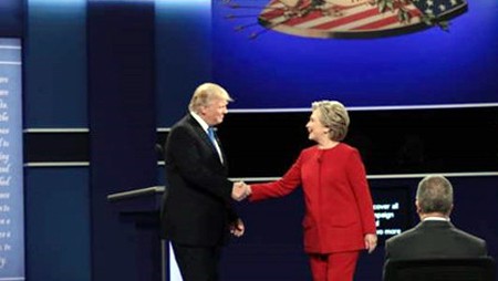 Debates presidenciales, momento decisivo de carrera electoral de Estados Unidos