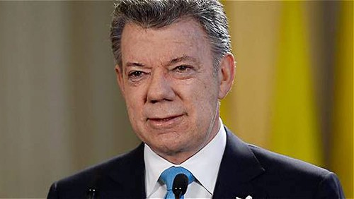 Presidente colombiano entrega su premio nobel de paz 2016 a víctimas del conflicto en el país