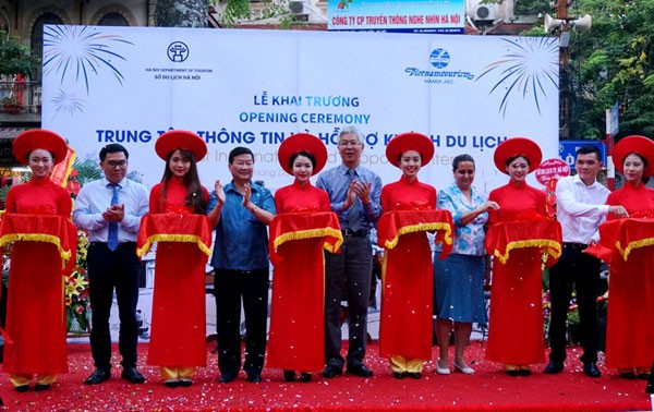 Inaugurado en Hanoi primer centro de información en apoyo a los turistas 