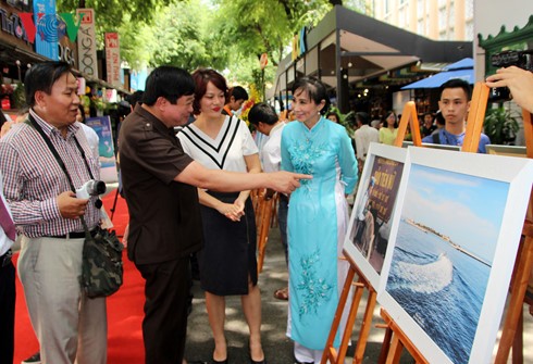 Llevan exhibición “Truong Sa - Allí donde nos citamos” a Ciudad Ho Chi Minh